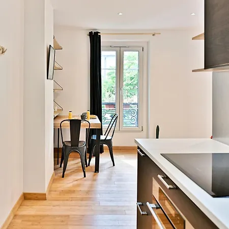 Grand Studio 18eme Arrondissement - Chapelle París