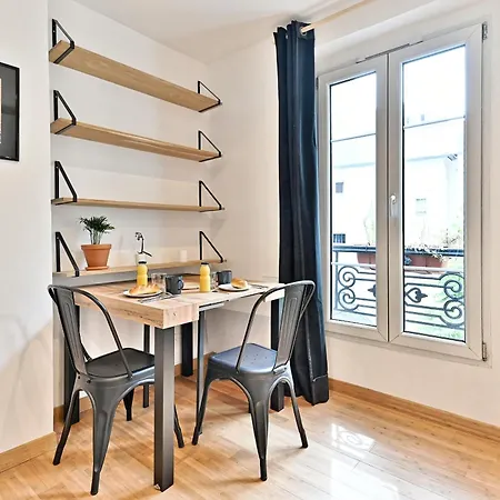 Grand Studio 18eme Arrondissement - Chapelle Apartamento *