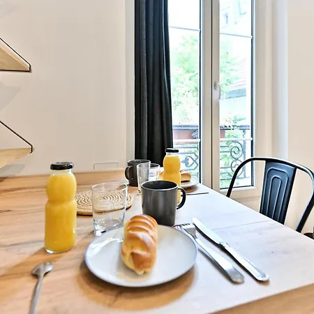 Grand Studio 18eme Arrondissement - Chapelle Apartamento París