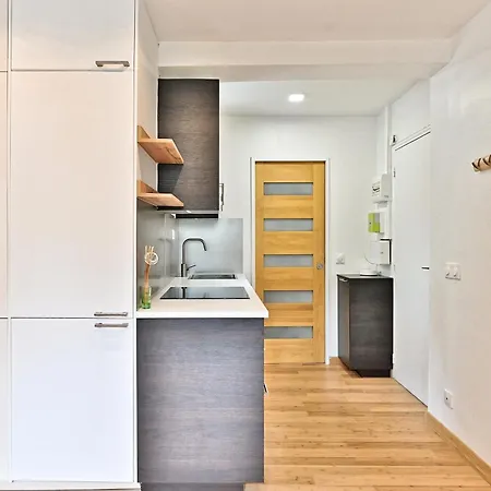 Grand Studio 18eme Arrondissement - Chapelle *